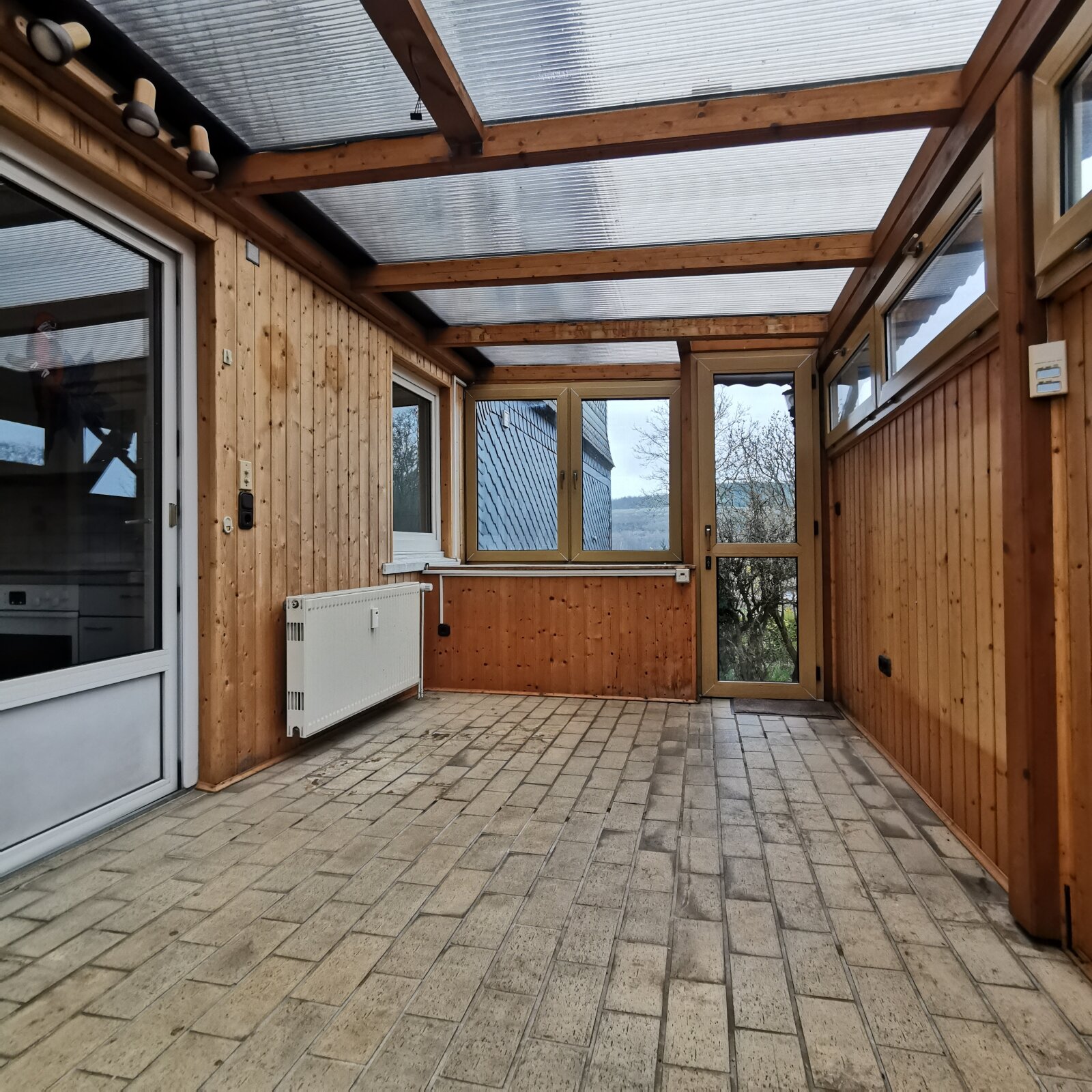 überdachte Terrasse