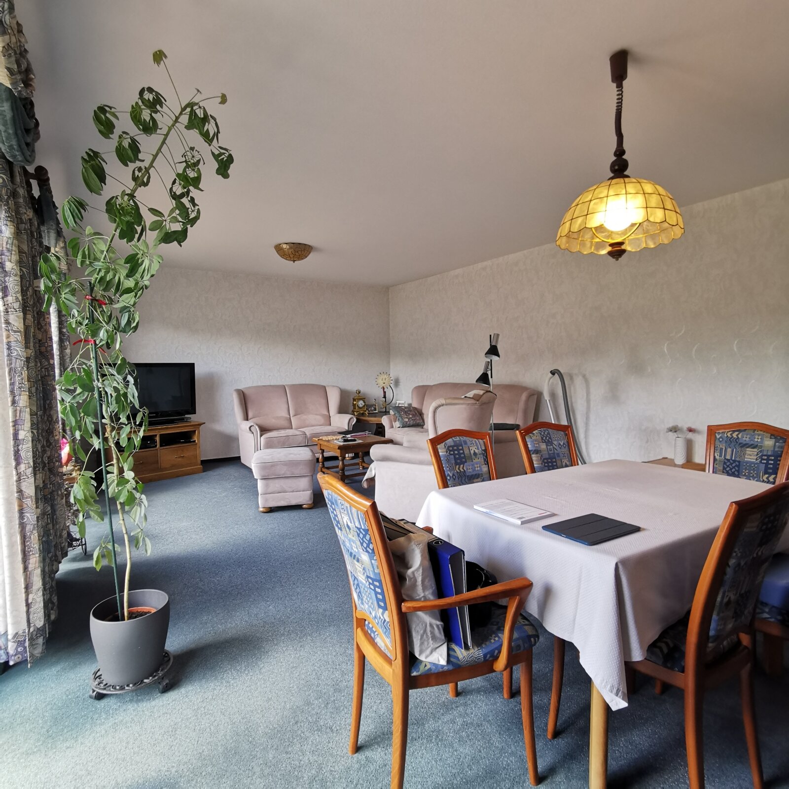 Wohnzimmer/Eßzimmer