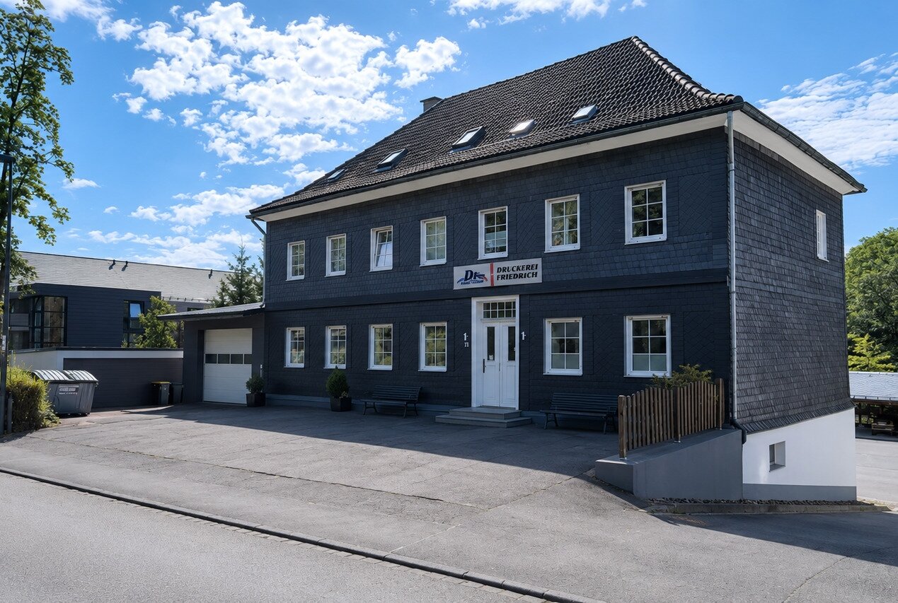 Straßenansicht