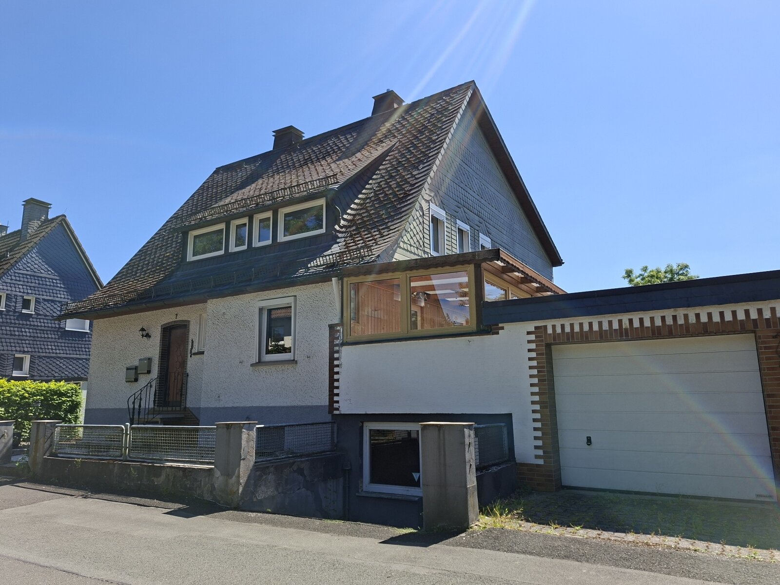 Straßenansicht